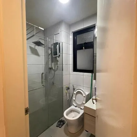Arinara Homestay Near Ioi City Mall Putrajaya 3R2B 5-6Pax At Conezion Residence Kampong Abu Bakar Bagian luar foto